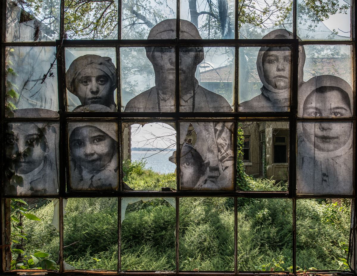 jr-ellis-island