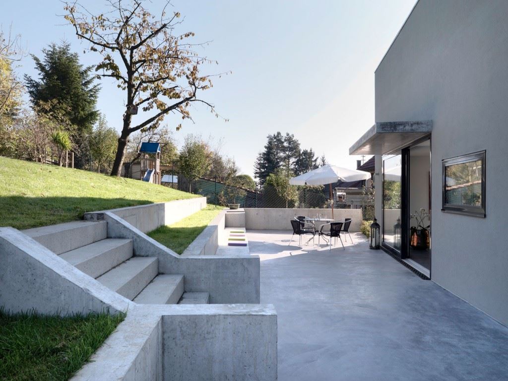 Minimalist-home-by-Ippolito-Fleitz-Group-Haus-F-05