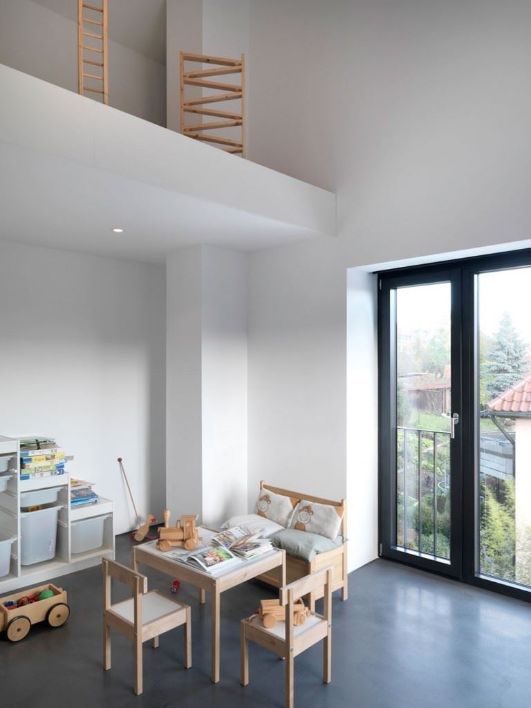 Minimalist-home-by-Ippolito-Fleitz-Group-Haus-F-18