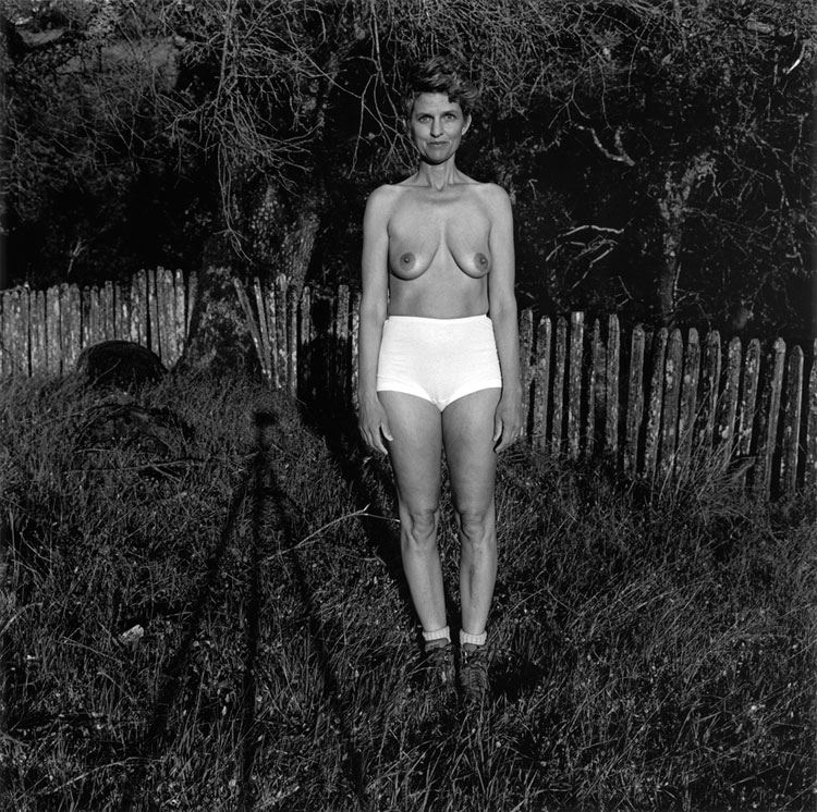 on-the-libertine-a-lifetime-in-white-underpants-self-portraits-by-lucy-hilmer-1974-2014-2
