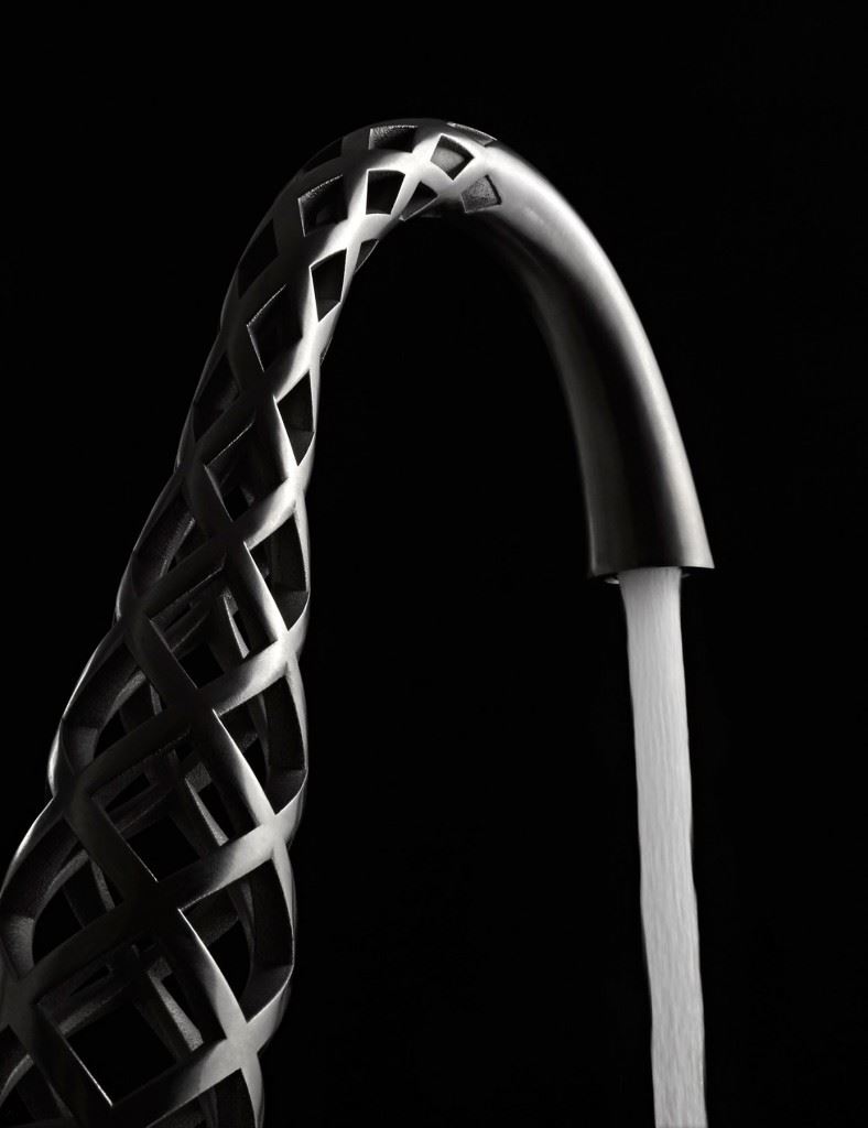 Ams_DXV_3D_faucet_two_water-3
