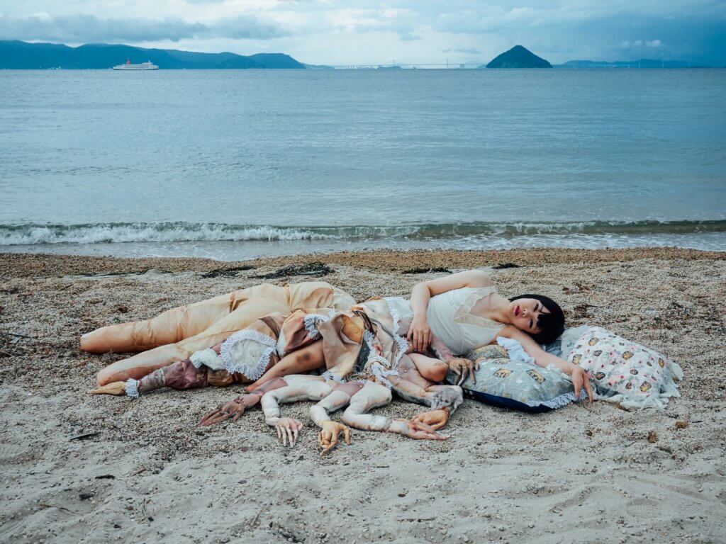 海妖公主片山真理布手腳
