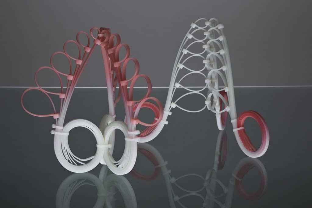Montreal，藝術家 Elisabeth Picard,束帶藝術家,zip-ties,未來感雕塑,異世界美學