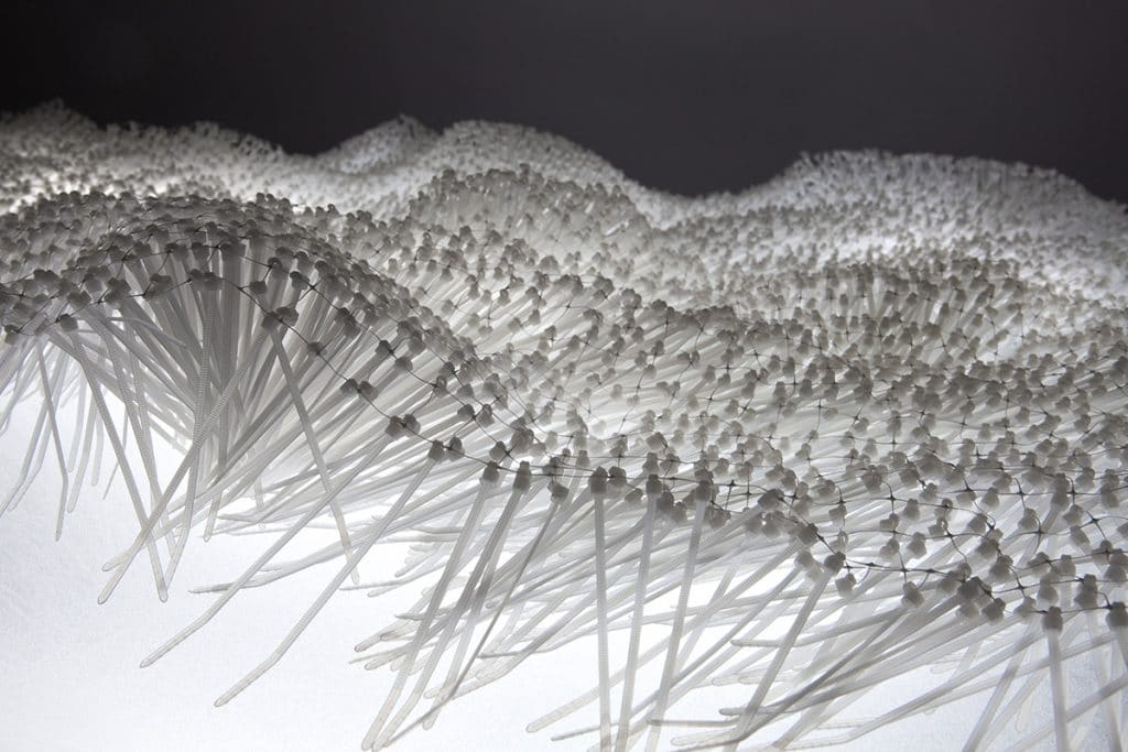 Montreal，藝術家 Elisabeth Picard,束帶藝術家,zip-ties,未來感雕塑,異世界美學